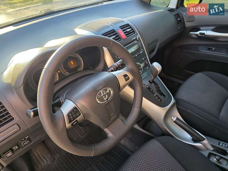Хэтчбек Toyota Auris 2010 в Одессе фото 30 Хэтчбек Toyota Auris 2010 в Одессе