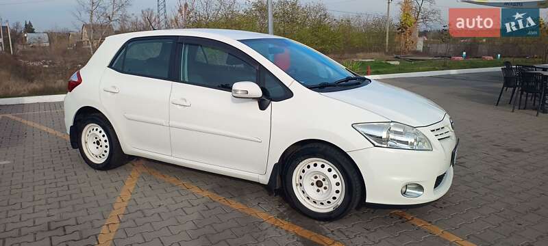 Хэтчбек Toyota Auris 2010 в Вышгороде фото 10 Хэтчбек Toyota Auris 2010 в Вышгороде