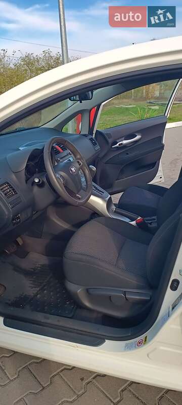 Хэтчбек Toyota Auris 2010 в Вышгороде фото 16 Хэтчбек Toyota Auris 2010 в Вышгороде