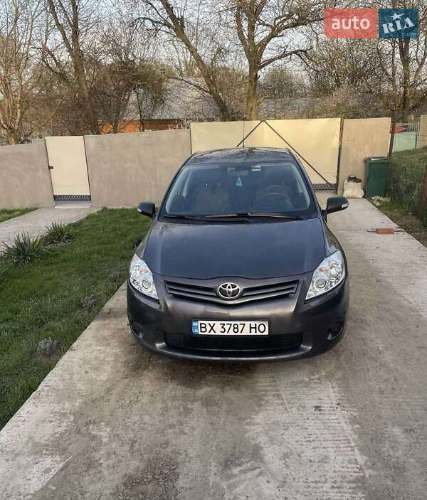 Хэтчбек Toyota Auris 2011 в Хмельницком фото 4 Хэтчбек Toyota Auris 2011 в Хмельницком