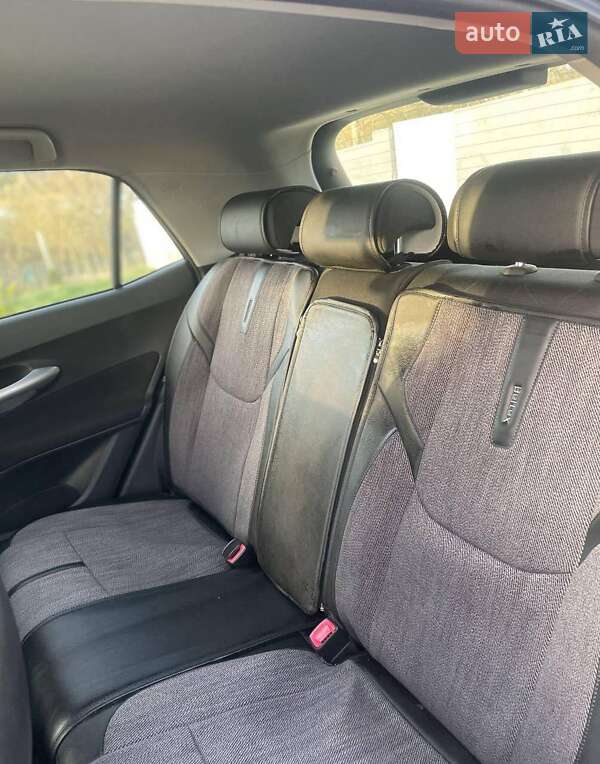 Хэтчбек Toyota Auris 2011 в Хмельницком фото 6 Хэтчбек Toyota Auris 2011 в Хмельницком