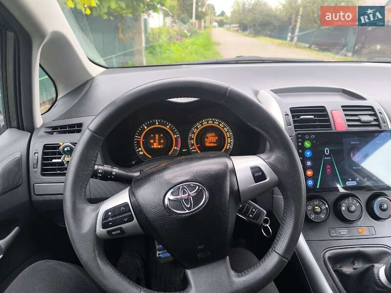 Хэтчбек Toyota Auris 2011 в Хмельницком фото 9 Хэтчбек Toyota Auris 2011 в Хмельницком