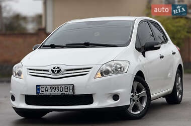 Хетчбек Toyota Auris 2011 в Бердичеві
