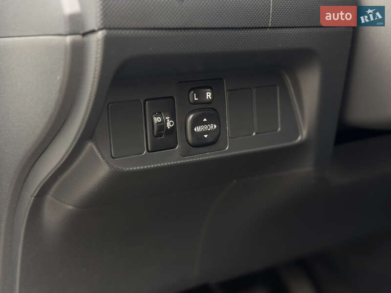 Хэтчбек Toyota Auris 2011 в Бердичеве