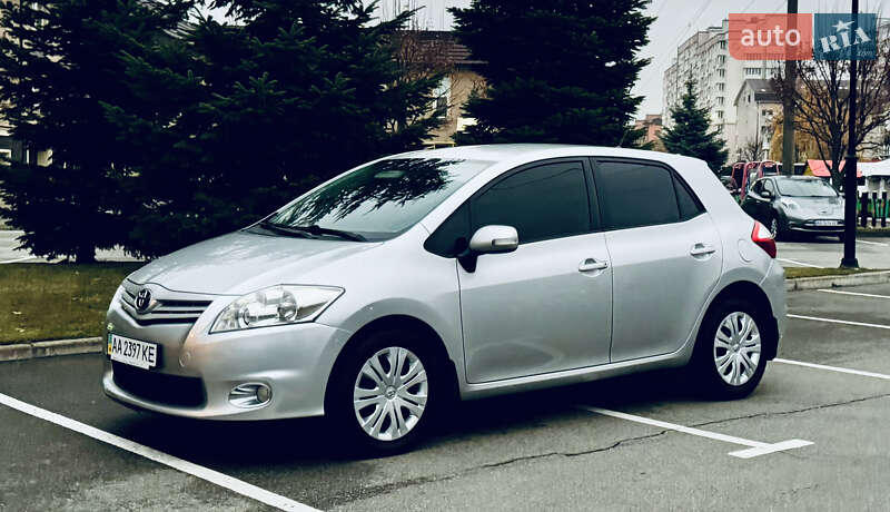 Хэтчбек Toyota Auris 2010 в Киеве фото 4 Хэтчбек Toyota Auris 2010 в Киеве