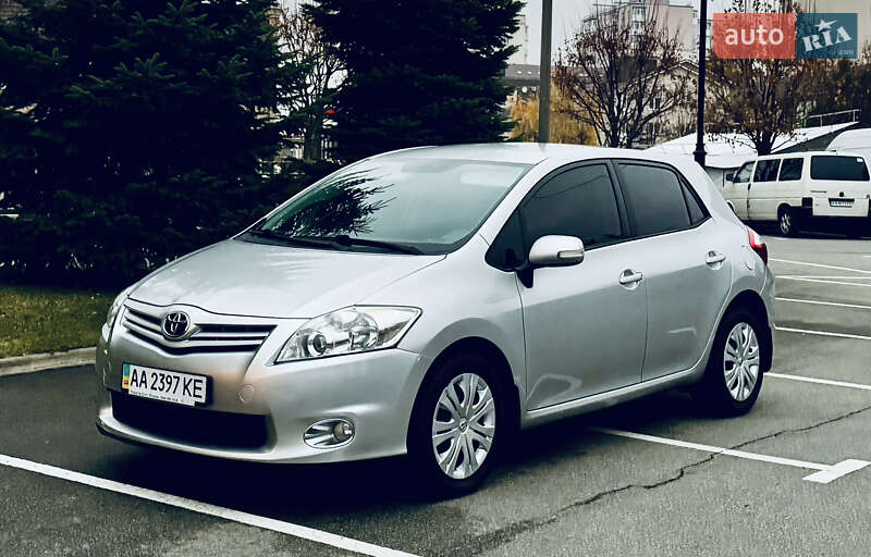 Хэтчбек Toyota Auris 2010 в Киеве фото 9 Хэтчбек Toyota Auris 2010 в Киеве