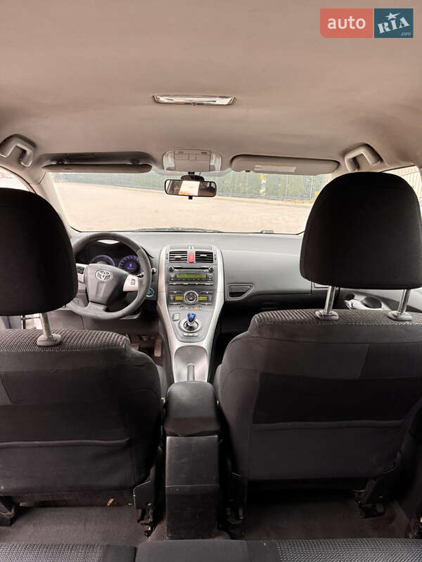 Хэтчбек Toyota Auris 2011 в Одессе