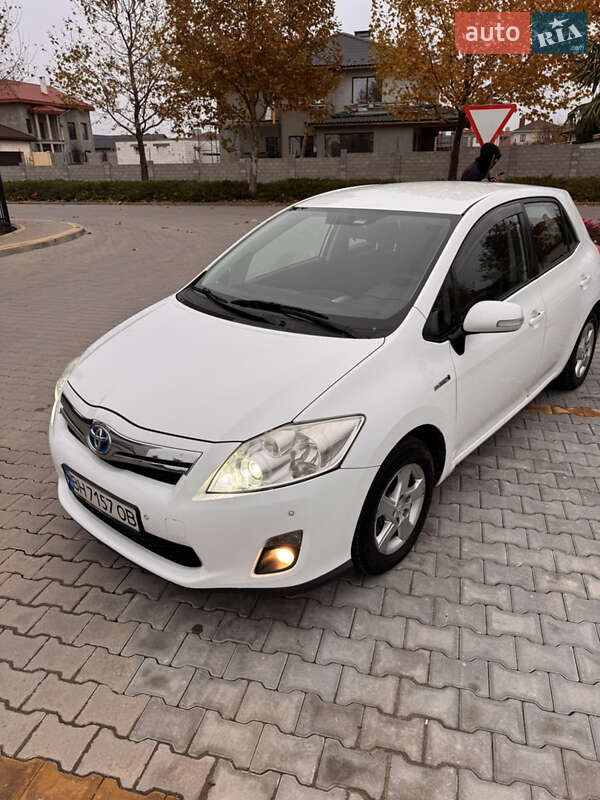 Хэтчбек Toyota Auris 2011 в Одессе