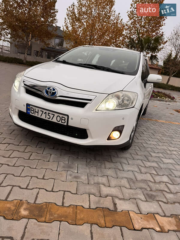 Хэтчбек Toyota Auris 2011 в Одессе