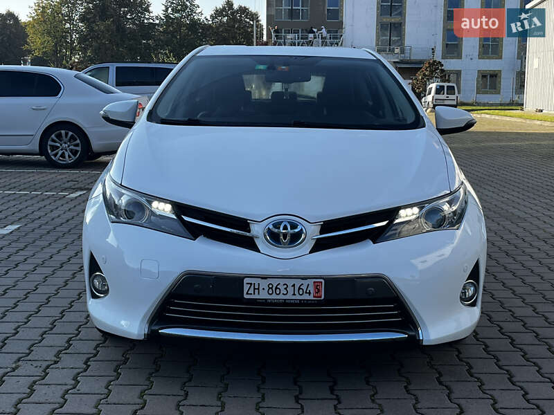 Хэтчбек Toyota Auris 2013 в Луцке фото 4 Хэтчбек Toyota Auris 2013 в Луцке
