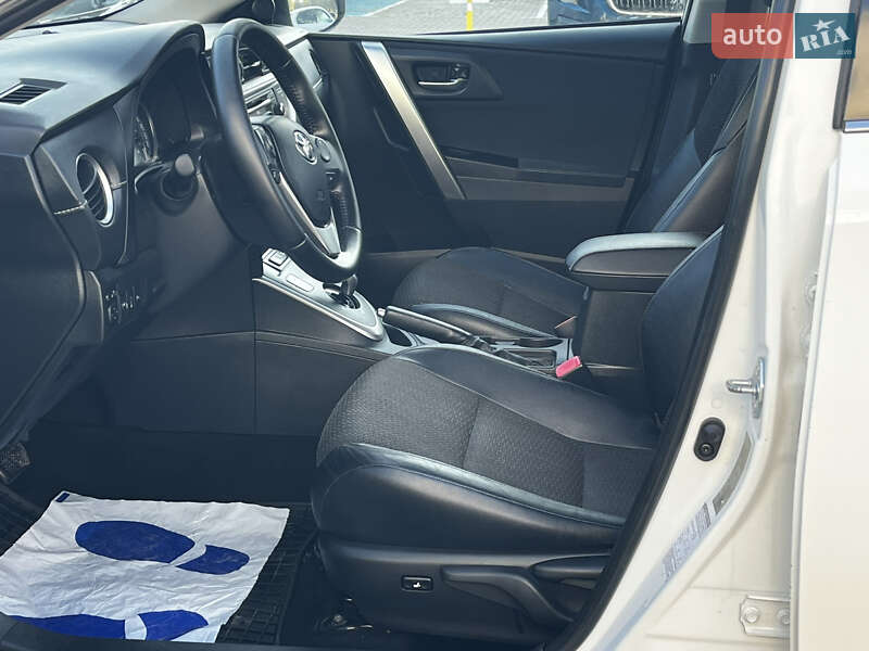 Хэтчбек Toyota Auris 2013 в Луцке фото 20 Хэтчбек Toyota Auris 2013 в Луцке