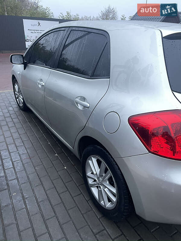 Хэтчбек Toyota Auris 2009 в Сарнах фото 8 Хэтчбек Toyota Auris 2009 в Сарнах
