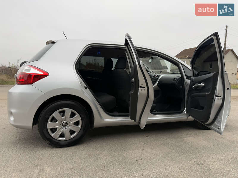 Хетчбек Toyota Auris 2013 в Фастові фото 7 Хетчбек Toyota Auris 2013 в Фастові