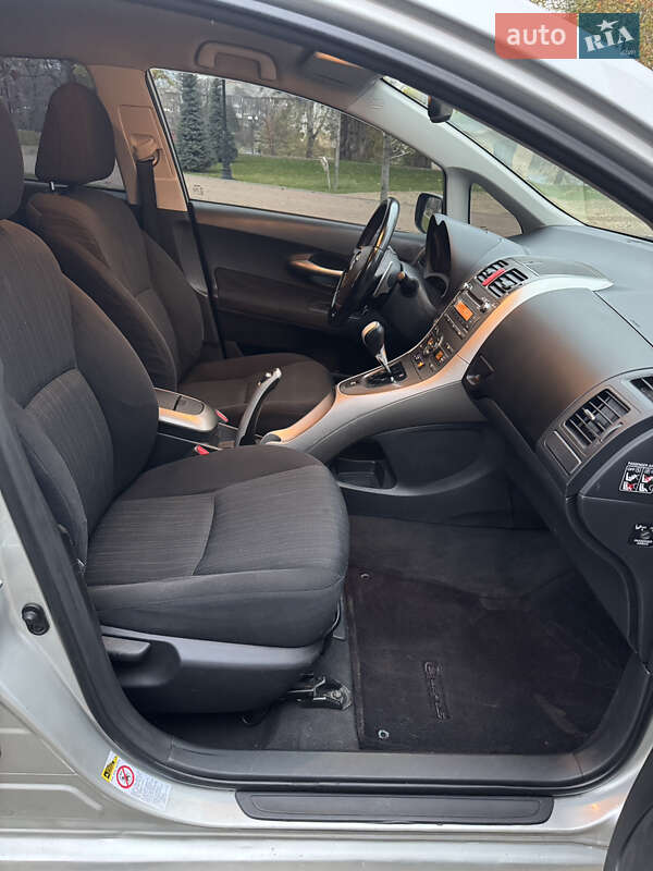 Хэтчбек Toyota Auris 2008 в Киеве фото 22 Хэтчбек Toyota Auris 2008 в Киеве