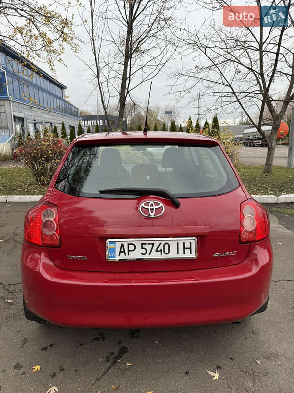 Хэтчбек Toyota Auris 2008 в Киеве