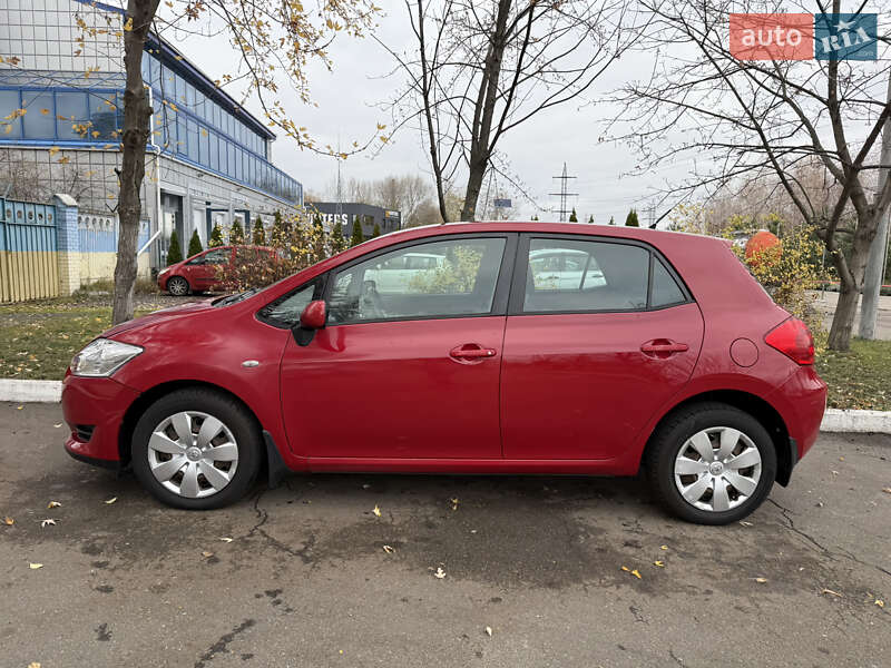 Хэтчбек Toyota Auris 2008 в Киеве