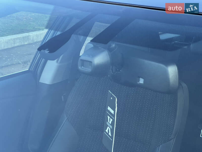 Универсал Toyota Auris 2014 в Житомире фото 23 Универсал Toyota Auris 2014 в Житомире