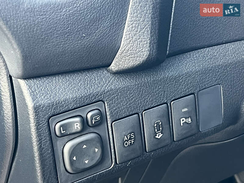Универсал Toyota Auris 2014 в Житомире фото 40 Универсал Toyota Auris 2014 в Житомире