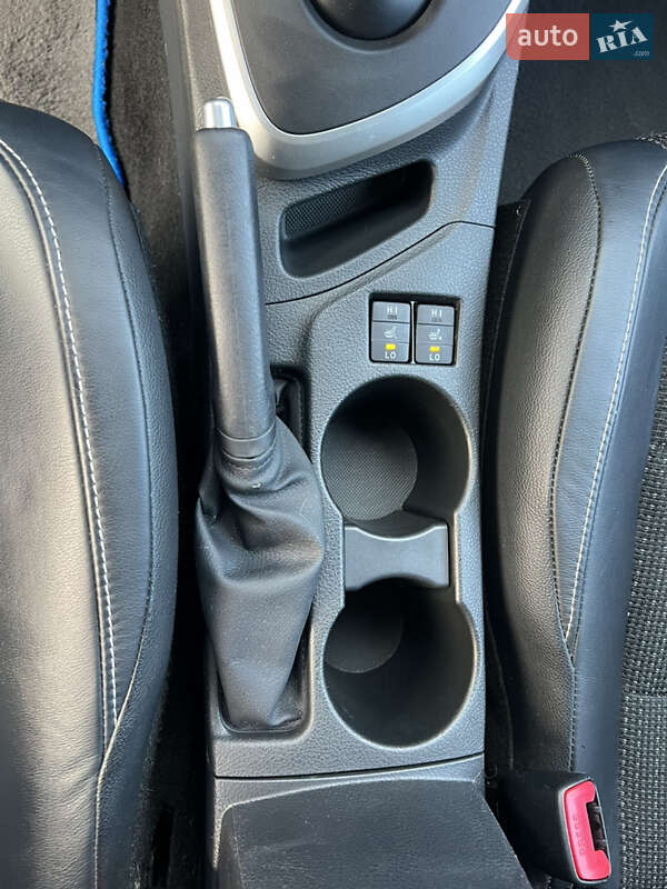 Универсал Toyota Auris 2014 в Житомире фото 42 Универсал Toyota Auris 2014 в Житомире