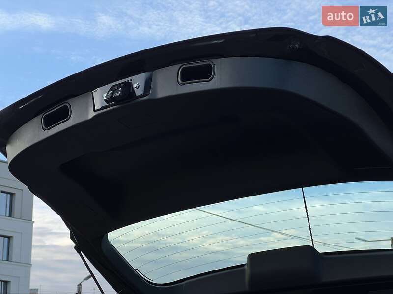 Универсал Toyota Auris 2014 в Житомире фото 71 Универсал Toyota Auris 2014 в Житомире