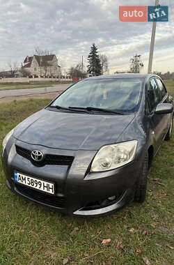 Хэтчбек Toyota Auris 2007 в Коростышеве