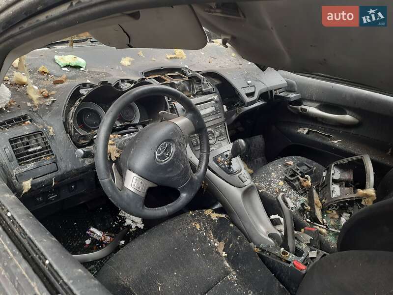 Хэтчбек Toyota Auris 2007 в Киеве