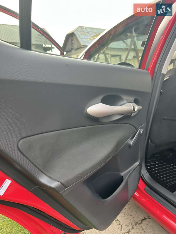 Хэтчбек Toyota Auris 2008 в Копычинце фото 28 Хэтчбек Toyota Auris 2008 в Копычинце