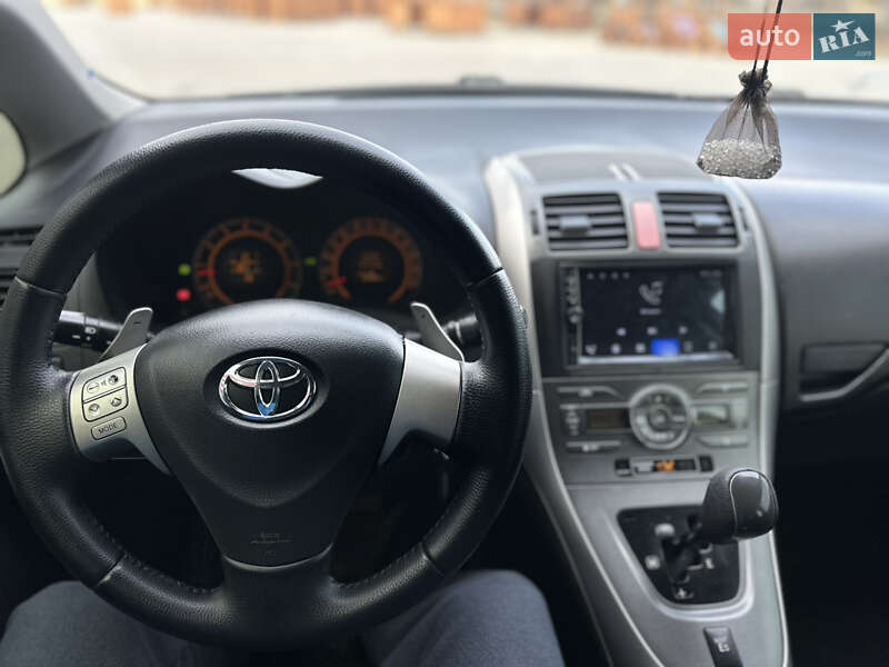 Хэтчбек Toyota Auris 2007 в Первомайске фото 18 Хэтчбек Toyota Auris 2007 в Первомайске