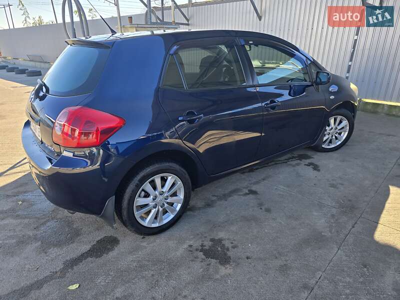 Хетчбек Toyota Auris 2007 в Великодолинському