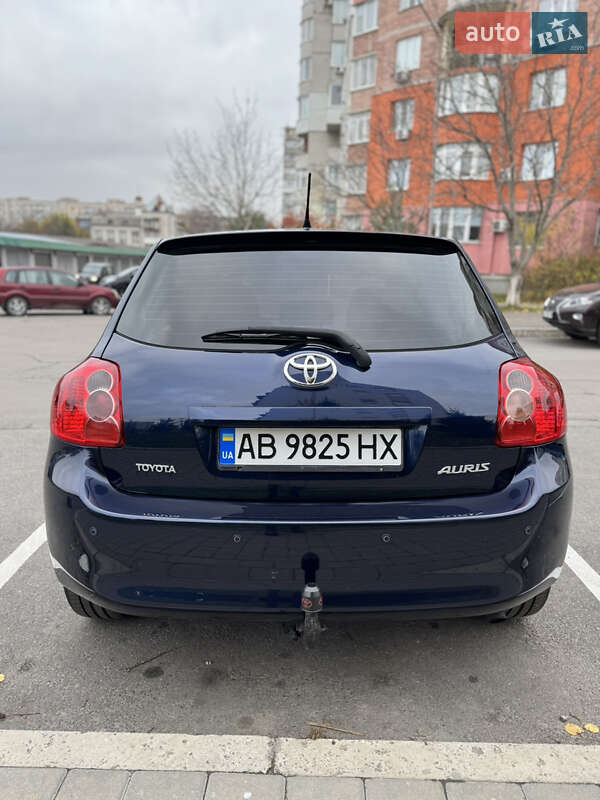 Хэтчбек Toyota Auris 2008 в Виннице