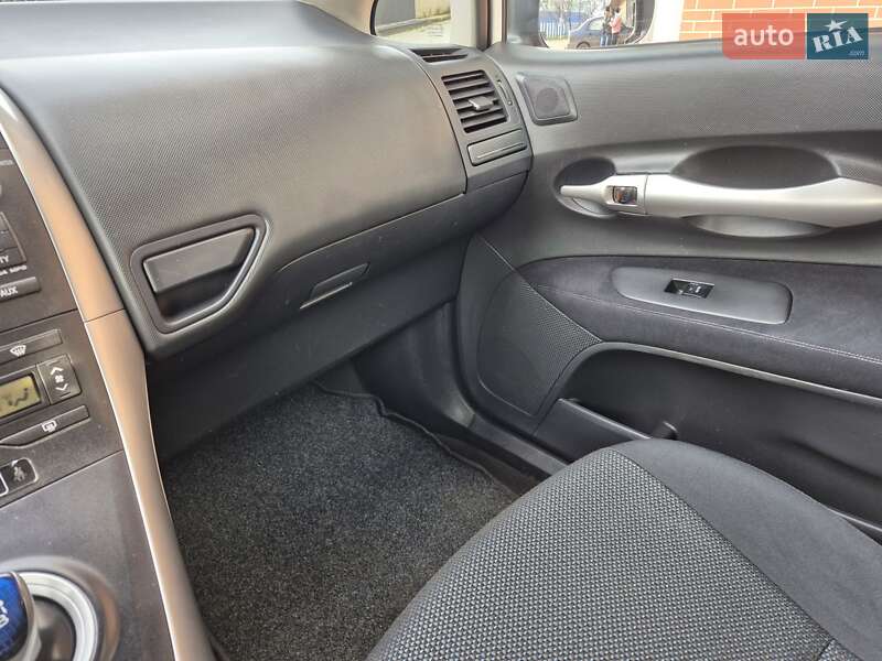 Хетчбек Toyota Auris 2011 в Одесі