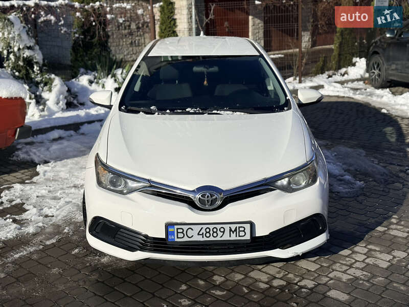 Универсал Toyota Auris 2016 в Львове фото 2 Универсал Toyota Auris 2016 в Львове
