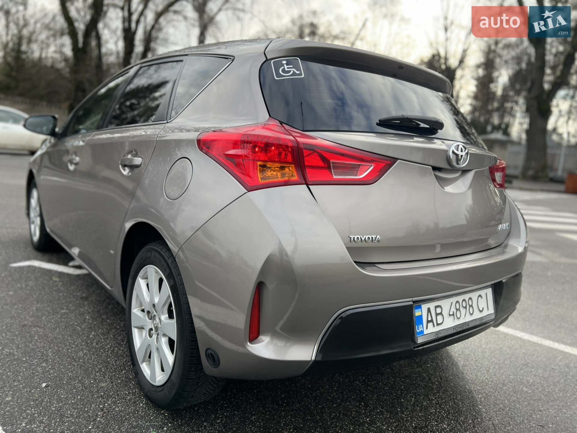 2013 Toyota Auris - мініатюра 8