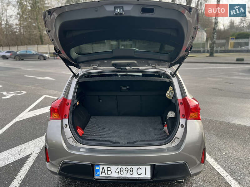 Хетчбек Toyota Auris 2013 в Вінниці