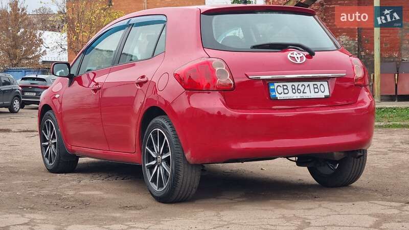 Хэтчбек Toyota Auris 2008 в Чернигове