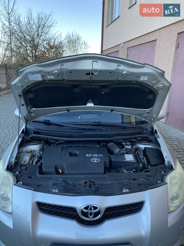 Хетчбек Toyota Auris 2006 в Івано-Франківську