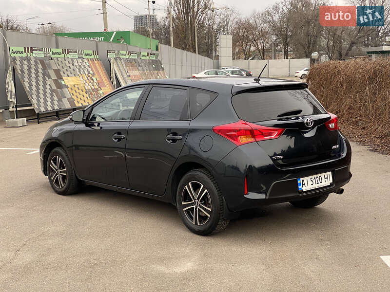 Хетчбек Toyota Auris 2014 в Києві фото 4 Хетчбек Toyota Auris 2014 в Києві