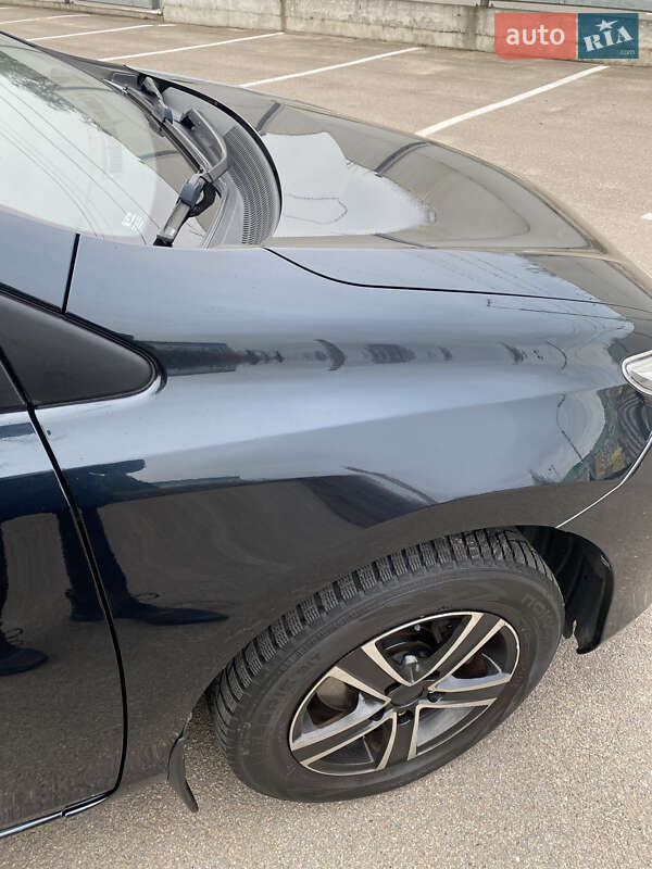 Хетчбек Toyota Auris 2014 в Києві фото 23 Хетчбек Toyota Auris 2014 в Києві