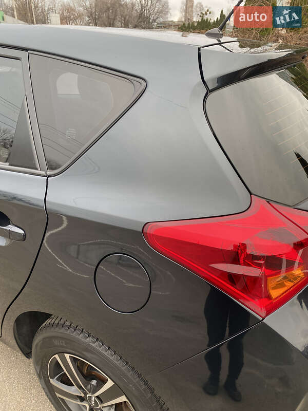 Хетчбек Toyota Auris 2014 в Києві фото 27 Хетчбек Toyota Auris 2014 в Києві