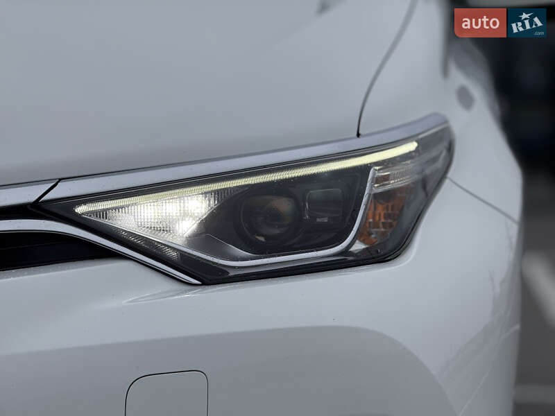 Універсал Toyota Auris 2017 в Луцьку фото 14 Універсал Toyota Auris 2017 в Луцьку