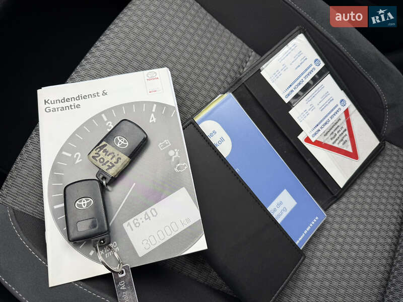 Універсал Toyota Auris 2017 в Луцьку фото 49 Універсал Toyota Auris 2017 в Луцьку