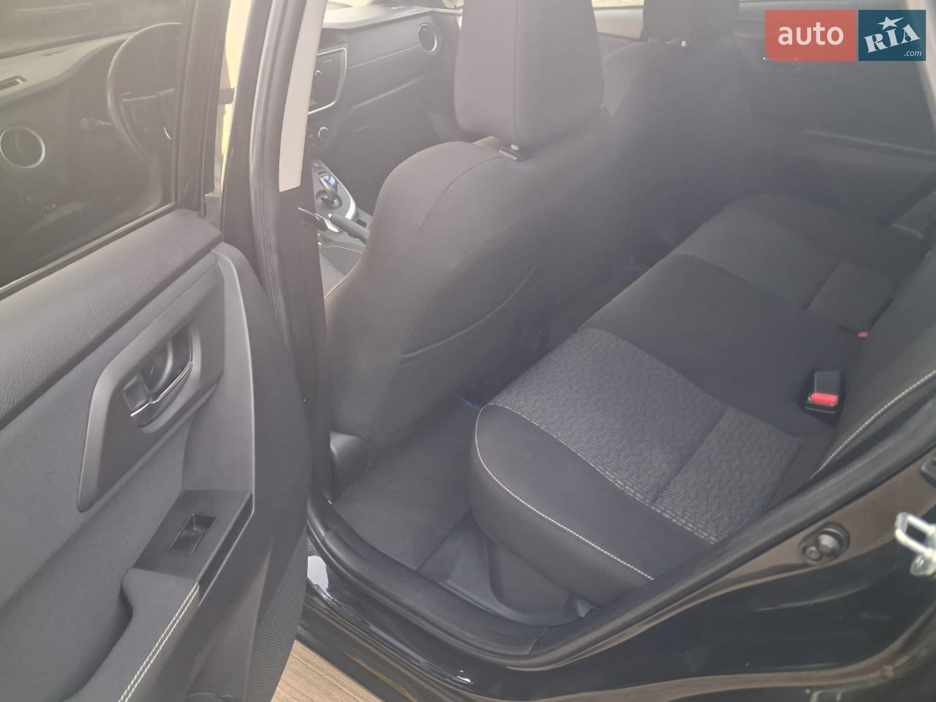 2015 Toyota Auris - мініатюра 23