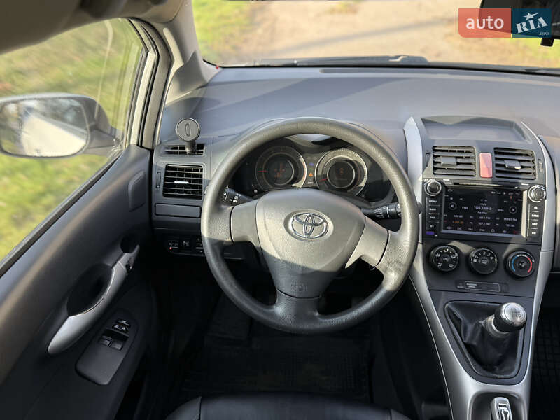 Хетчбек Toyota Auris 2007 в Миколаєві фото 9 Хетчбек Toyota Auris 2007 в Миколаєві