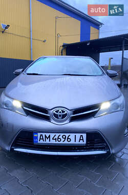 Хэтчбек Toyota Auris 2013 в Звягеле