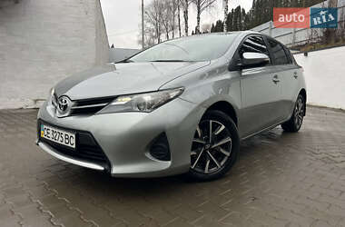 Хетчбек Toyota Auris 2013 в Чернівцях