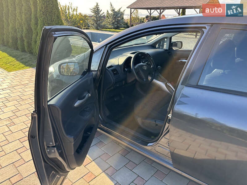 Хетчбек Toyota Auris 2009 в Одесі