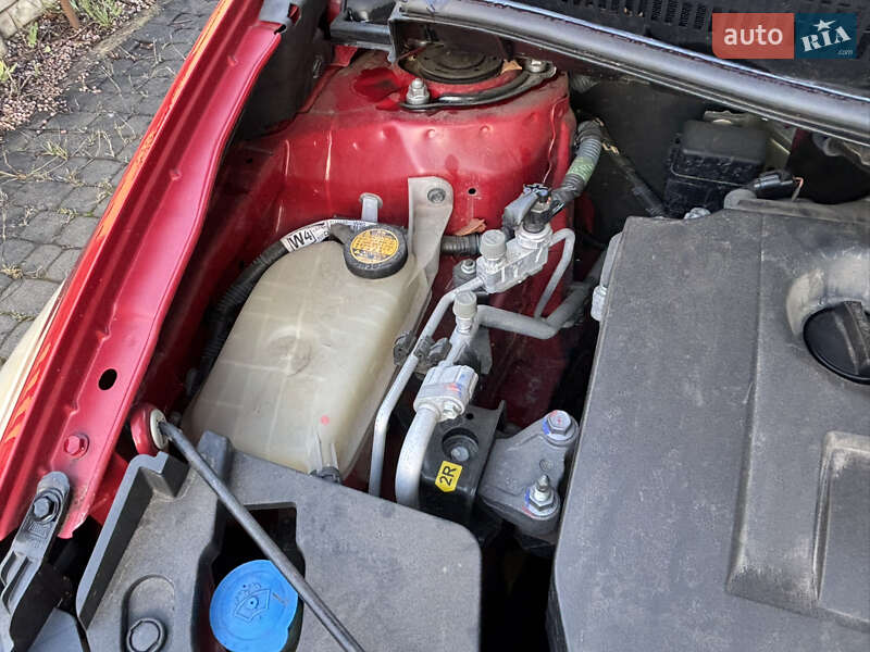 Хетчбек Toyota Auris 2008 в Дніпрі