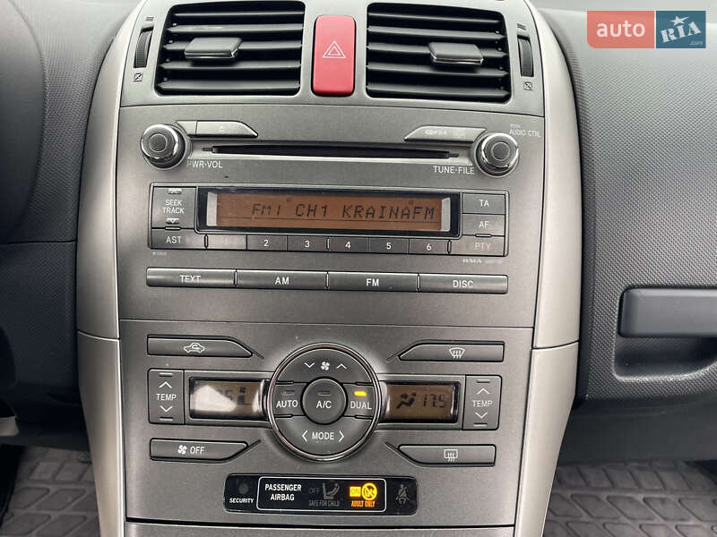 Хетчбек Toyota Auris 2008 в Києві