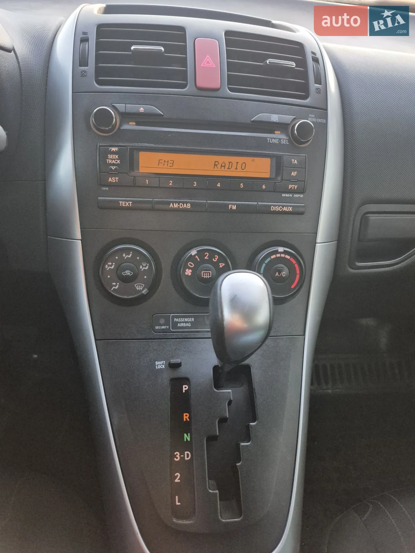 2012 Toyota Auris - мініатюра 9