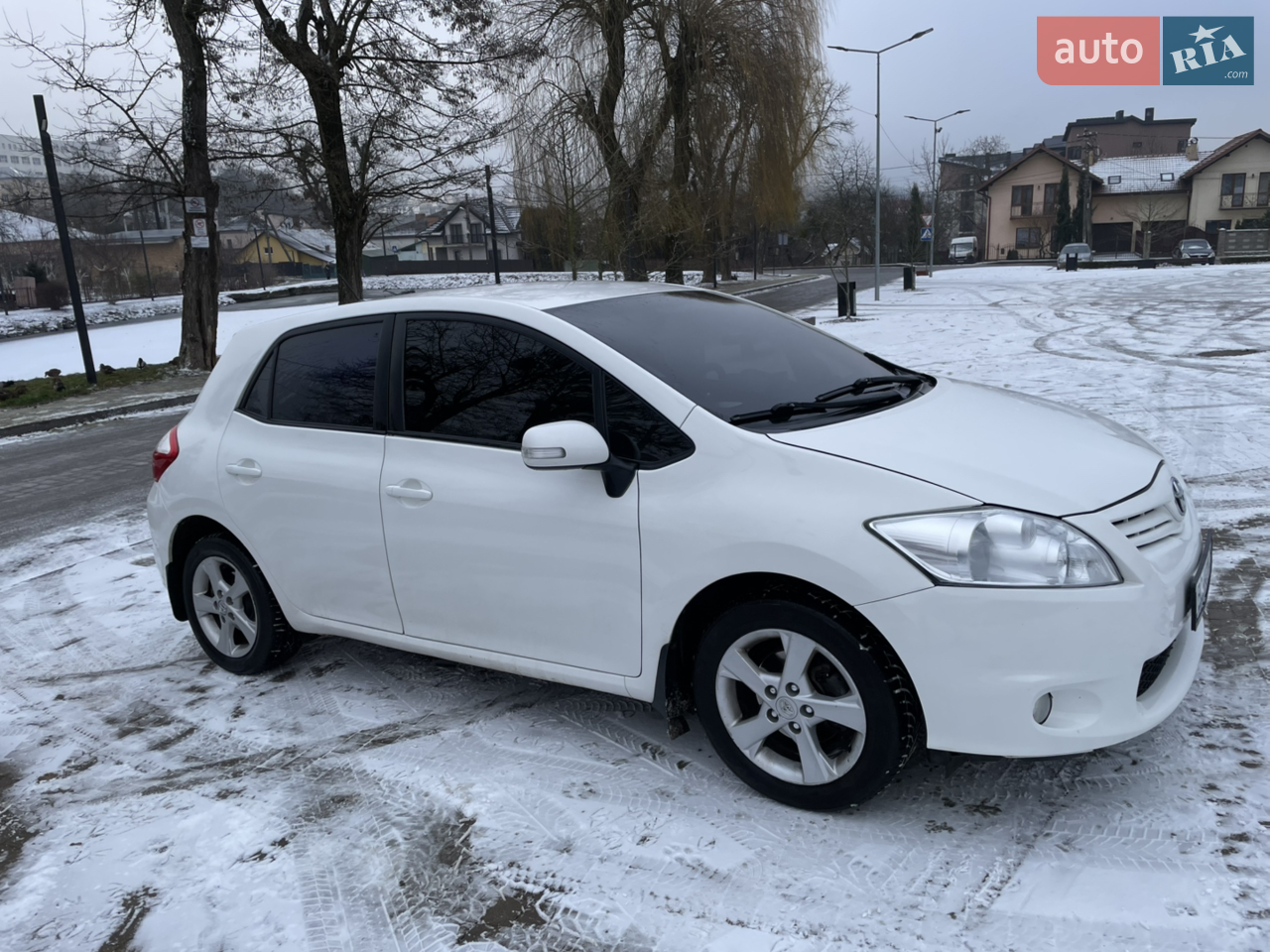 2011 Toyota Auris - мініатюра 12